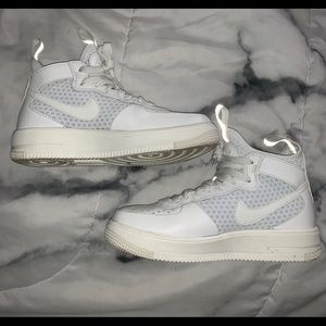Size 6 Nike Women’s Air Force 1